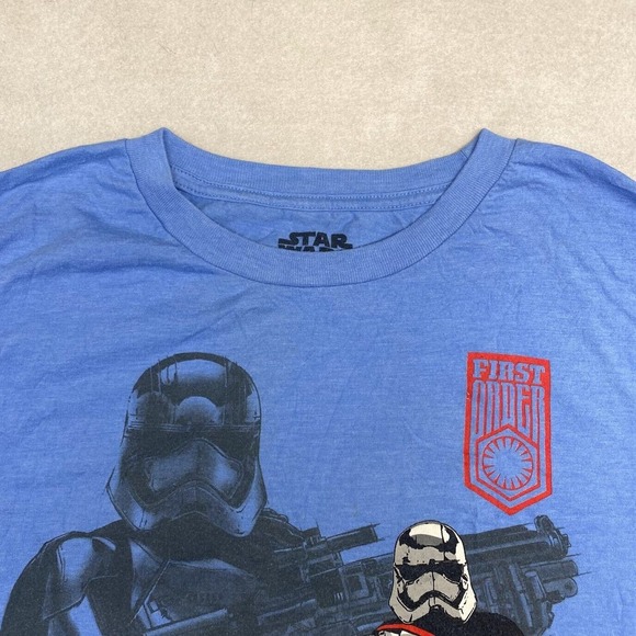 Star Wars The Force Awakens Graphic Tee Thrifted Vintage Style Size XL - Picture 9 of 10